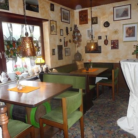Hotel-Garni-Sonnenlay 베른카슈텔쿠에스 외부 사진
